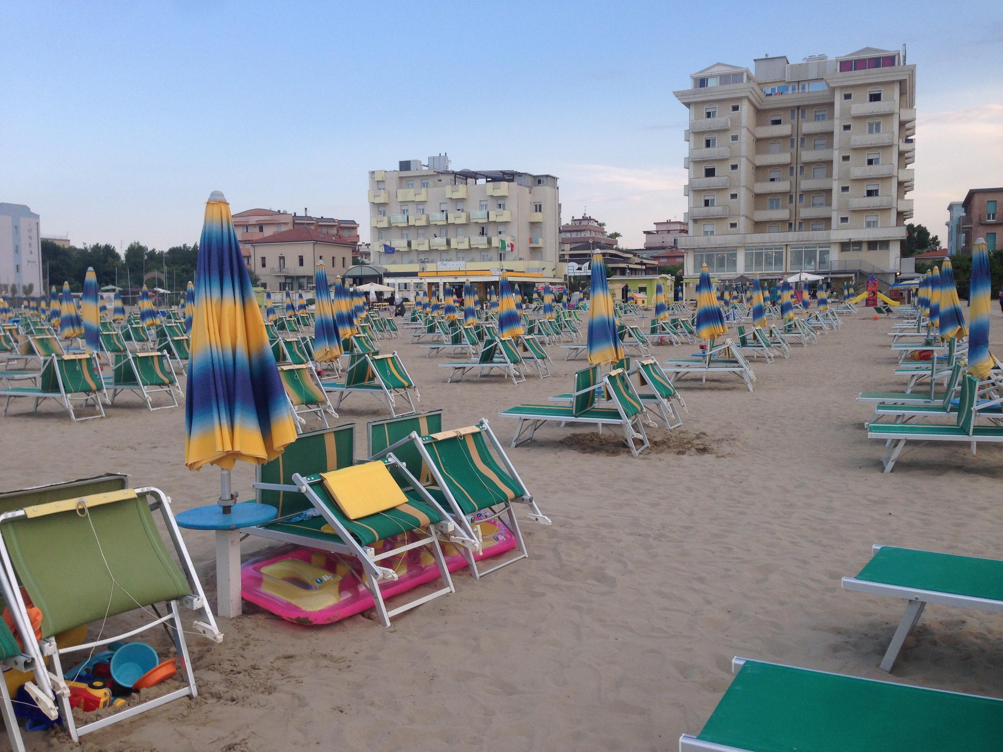 Hotel Imperial Beach Rimini Exterior foto